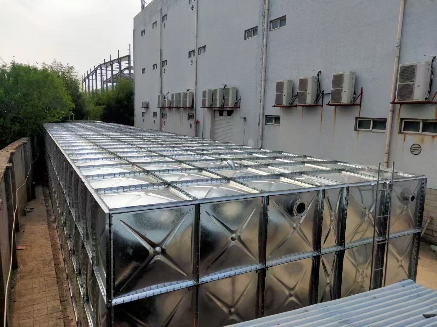 sectional water storage tanks